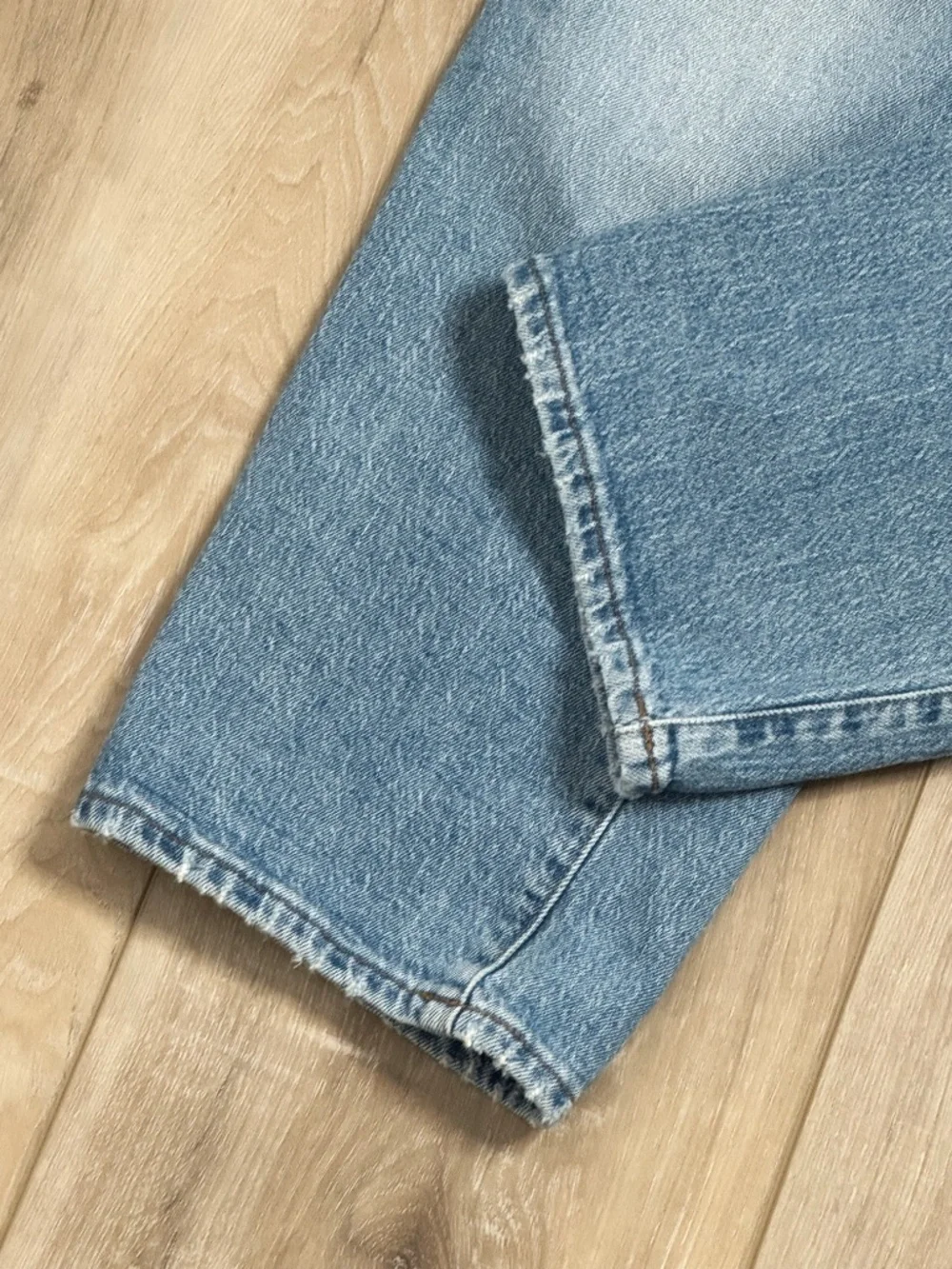 Madewell Jeans Mid Rise Perfect Vintage Distressed Straight Medium/ Light Wash
